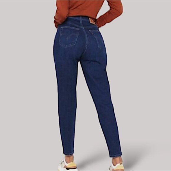 LEVI'S Urban Outfitters High Waisted Mom Jean in "Winter Cloud" Limited Edition - Picture 7 of 16